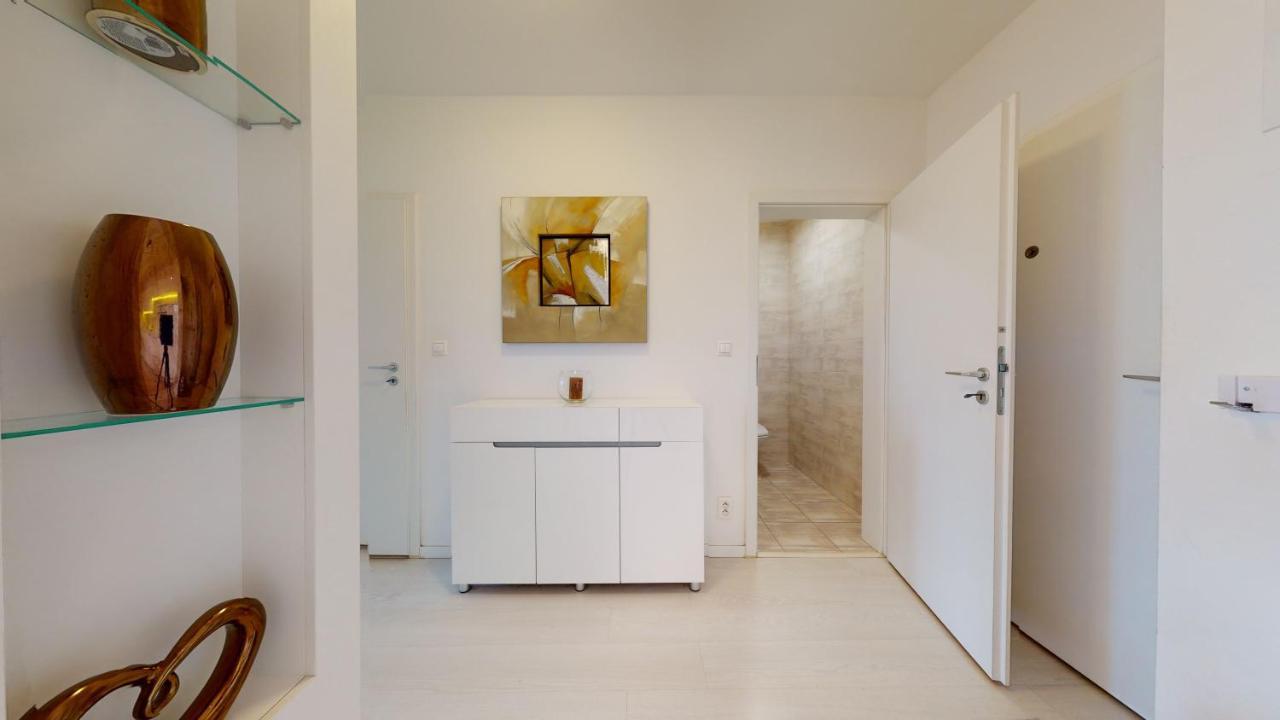 Bibi Centroom Apartment Piest'any Extérieur photo